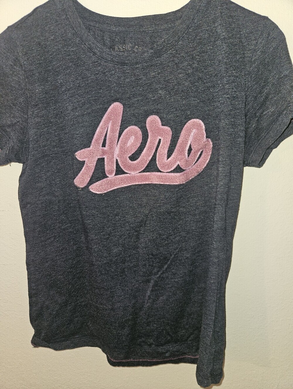 Aero Womans Classic Crew Tshirt Size M